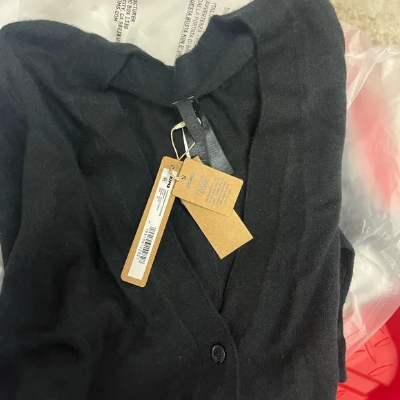 skims featherweight cashmere cardigan - Picture 4 of 4